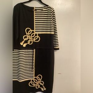 - J.McLaughlin sheath dress with drawstring tie at the waist Sz XL